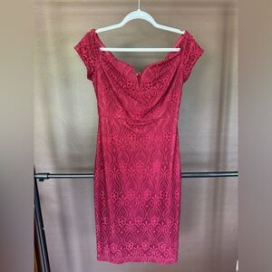 GUESS Lacey Dress (Size 6) A-Line Burgundy Sweetheart V-Neckline Knee Length